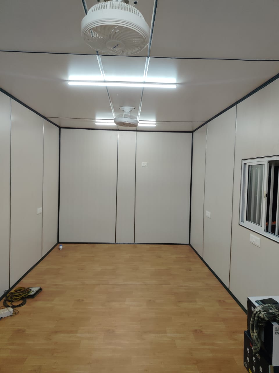 Container Portable Office manufactured in Delhi NCR